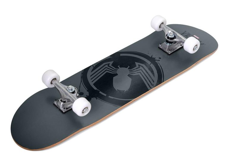 SKATEBOARD MARVEL VENOM 79 cm